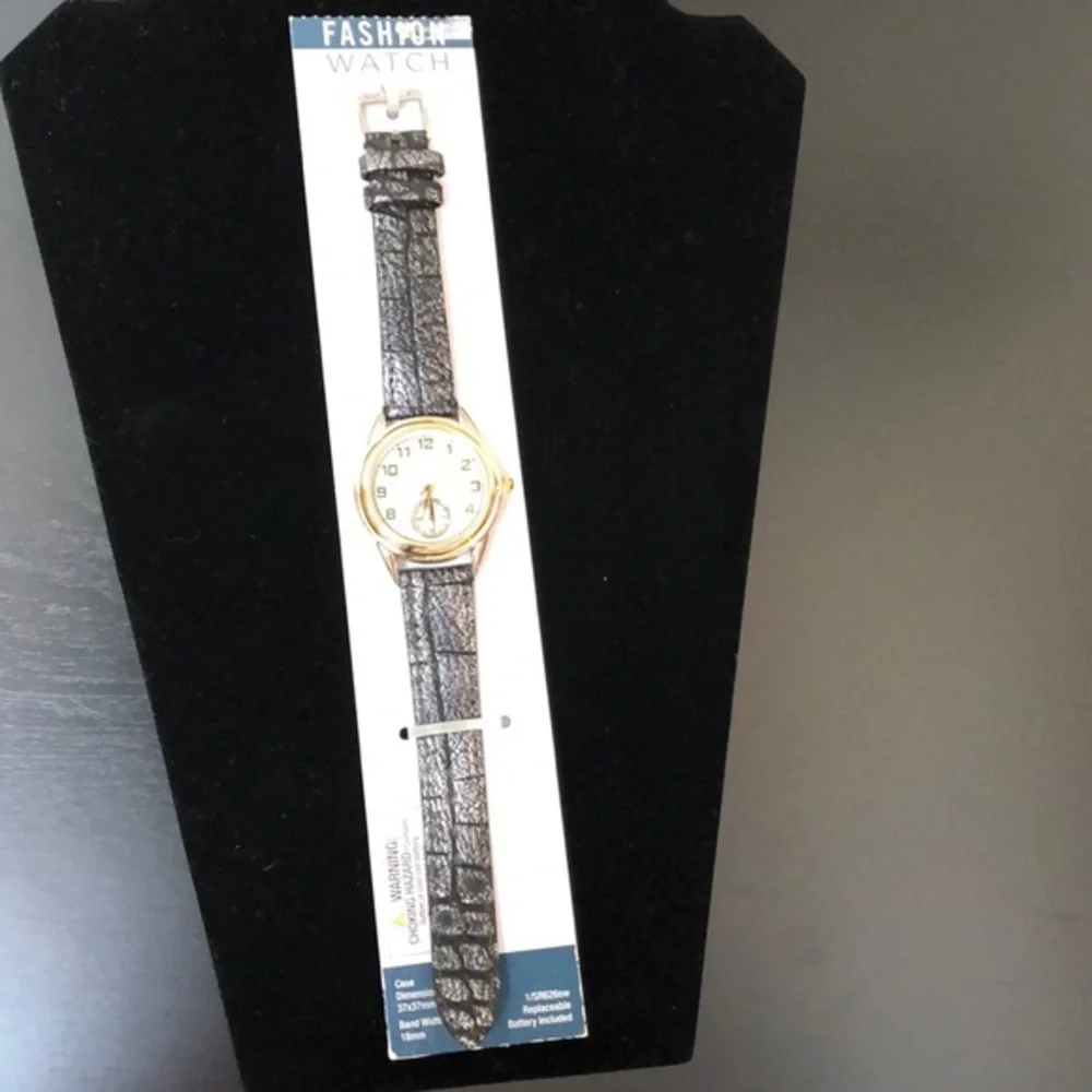 Fashion Watch in current larger face size